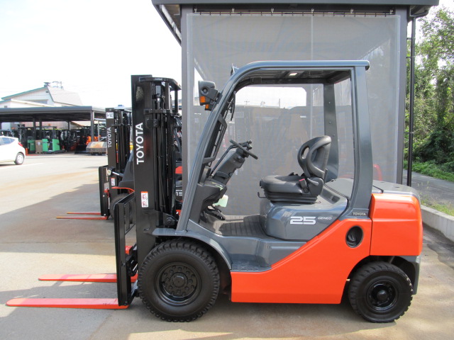 ディーゼル　2.5ｔ　